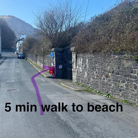 Lovely New 2 Bedroom Condo With Stunning Seaviews Penmaen-mawr Kültér fotó