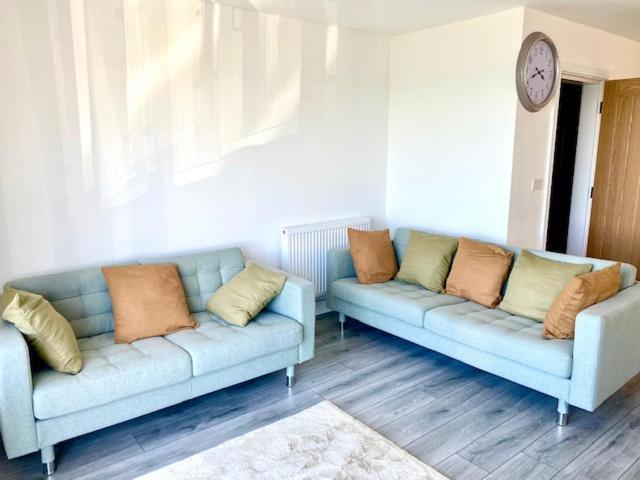 Lovely New 2 Bedroom Condo With Stunning Seaviews Penmaen-mawr Kültér fotó