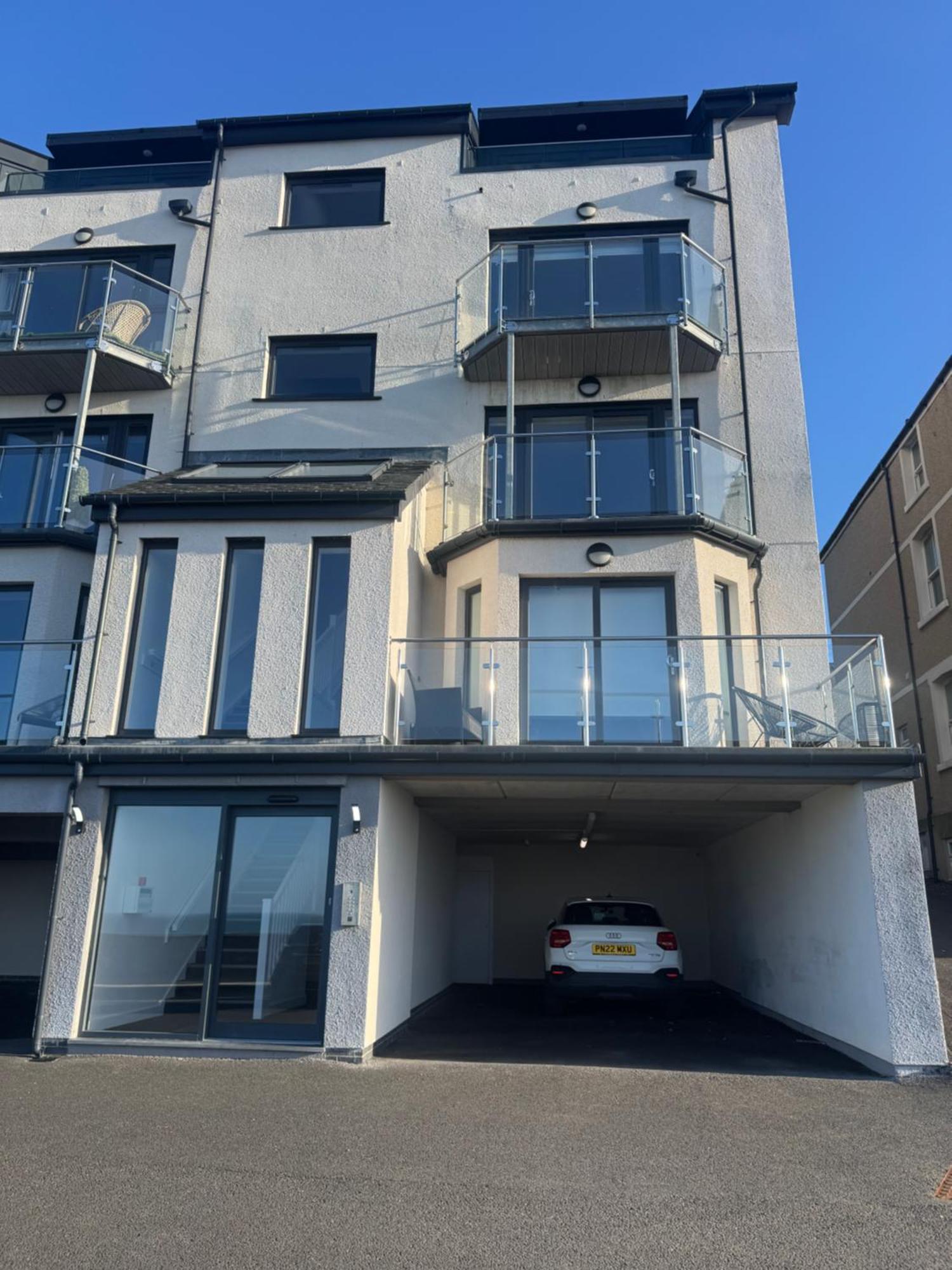 Lovely New 2 Bedroom Condo With Stunning Seaviews Penmaen-mawr Kültér fotó