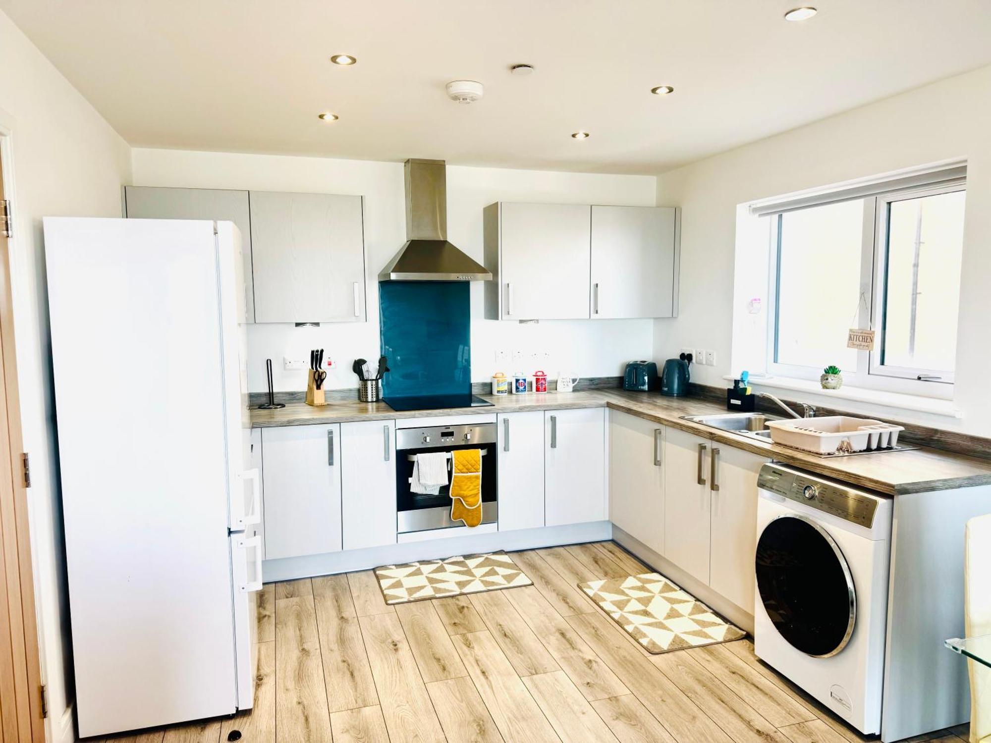 Lovely New 2 Bedroom Condo With Stunning Seaviews Penmaen-mawr Kültér fotó